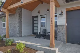 980 S 66th Pl, Springfield, OR 97478 - Photo 4