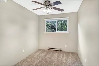 1640 Village Park Pl, West Linn, OR 97068 - Photo 14