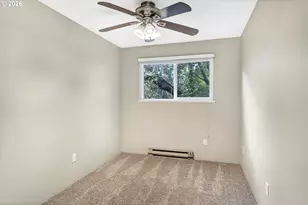 1640 Village Park Pl, West Linn, OR 97068 - Photo 14