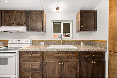 13115 SE Foster Rd #22, Portland, OR 97236 - Photo 12