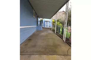 13115 SE Foster Rd, Portland, OR 97236 - Photo 6