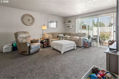 555 Hartke Loop, Oregon City, OR 97045 - Photo 12