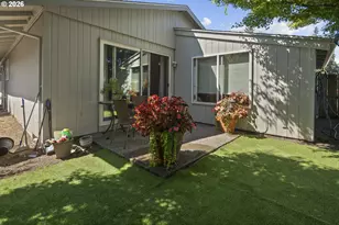 555 Hartke Loop, Oregon City, OR 97045 - Photo 16