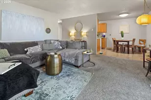 555 Hartke Loop, Oregon City, OR 97045 - Photo 8
