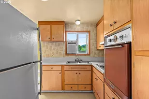 520 E 33rd Ave, Eugene, OR 97405 - Photo 12