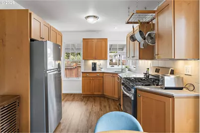 4505 NE 40th Ave, Portland, OR 97211 - Photo 4