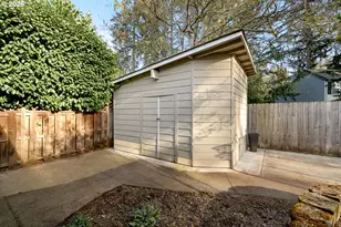 5262 Rosewood St, Lake Oswego, OR 97035 - Photo 46