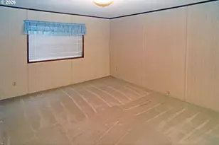 116 SE 8th St, Troutdale, OR 97060 - Photo 12