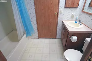 116 SE 8th St, Troutdale, OR 97060 - Photo 18