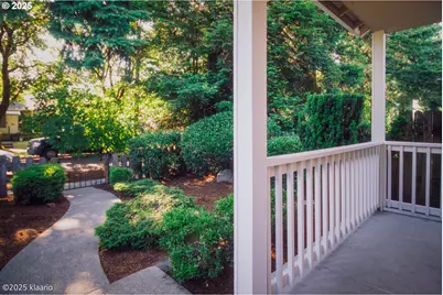 7942 N Hurst Near The Park Ave, Portland, OR 97203 - Photo 2