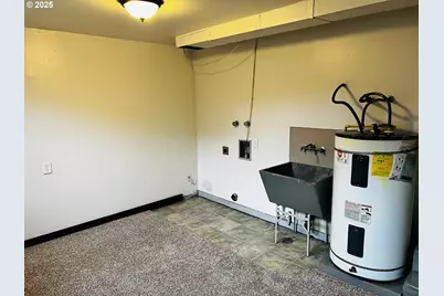 4134 SE Washington St, Milwaukie, OR 97222 - Photo 20