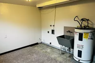 4134 SE Washington St, Milwaukie, OR 97222 - Photo 20