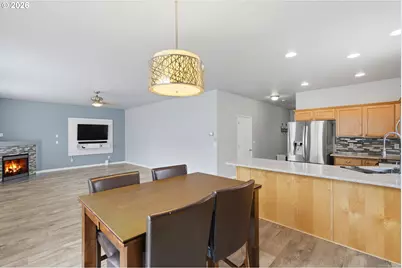 804 N 26th Ave, Cornelius, OR 97113 - Photo 18