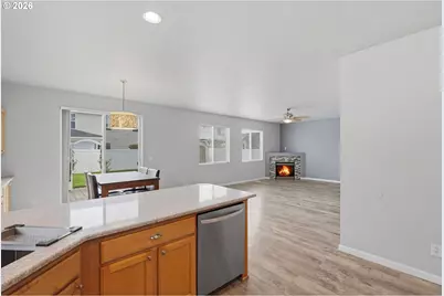 804 N 26th Ave, Cornelius, OR 97113 - Photo 16