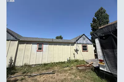 140 Poplar St, Powers, OR 97466 - Photo 10