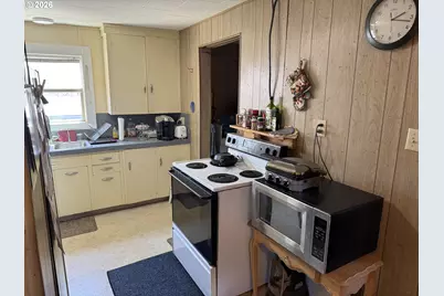 140 Poplar St, Powers, OR 97466 - Photo 22