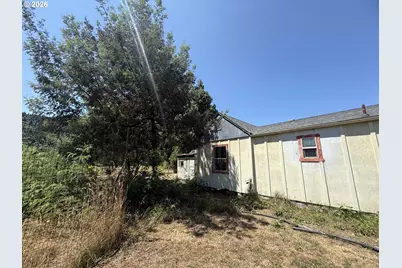 140 Poplar St, Powers, OR 97466 - Photo 8