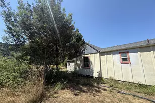 140 Poplar St, Powers, OR 97466 - Photo 8