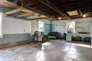 135 SW 2nd St, Warrenton, OR 97146 - Photo 44