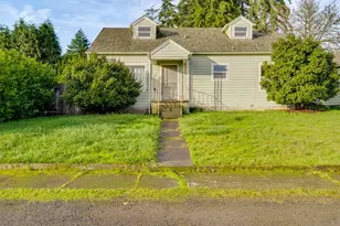 375 SW Spruce St, Willamina, OR 97396 - Photo 2