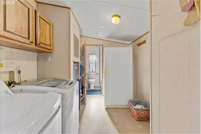 21807 S Schram Rd, Beavercreek, OR 97004 - Photo 22