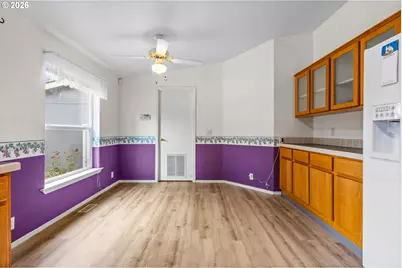 1100 SW 2nd Ave, Mill City, OR 97360 - Photo 12