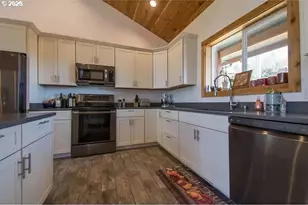 2636 Western Dr, Coquille, OR 97423 - Photo 16