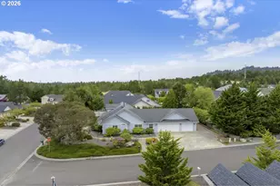 2515 Willow Crest Ct, Florence, OR 97439 - Photo 2