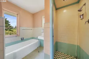 2418 1st St, Tillamook, OR 97141 - Photo 18