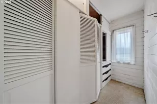 2418 1st St, Tillamook, OR 97141 - Photo 10
