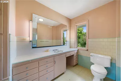 2418 1st St, Tillamook, OR 97141 - Photo 16