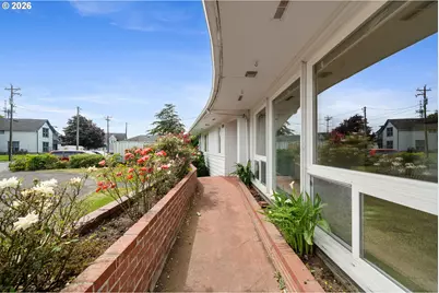 2418 1st St, Tillamook, OR 97141 - Photo 4