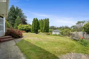 2418 1st St, Tillamook, OR 97141 - Photo 30