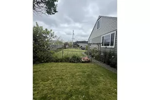 2035 Cedar Ave, Reedsport, OR 97467 - Photo 2
