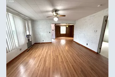 209 W Broadway St, Goldendale, WA 98620 - Photo 14