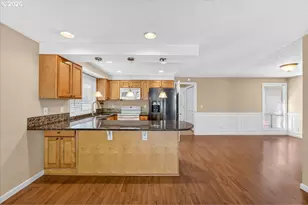2855 SE Cornutt St, Hillsboro, OR 97123 - Photo 6