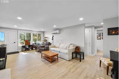 7975 SE Roots Rd, Milwaukie, OR 97267 - Photo 2