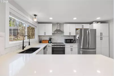 7975 SE Roots Rd, Milwaukie, OR 97267 - Photo 10