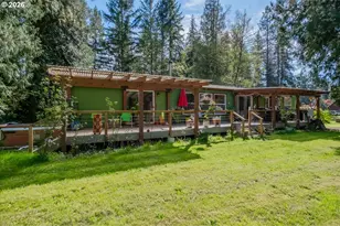 42927 Island Inn Dr, Lebanon, OR 97355 - Photo 8