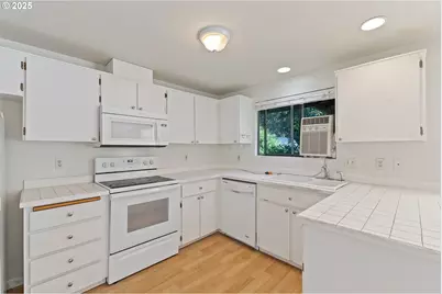 4494 SW 179th Ave, Beaverton, OR 97078 - Photo 8