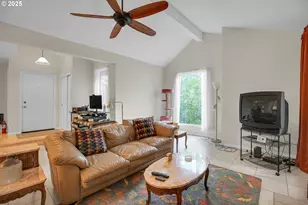 218 Cervantes, Lake Oswego, OR 97035 - Photo 4