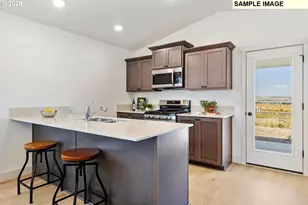 847 NE Laurel Springs Dr, Hermiston, OR 97838 - Photo 8