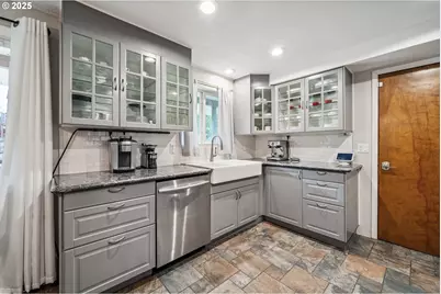 3905 SW 174th Ave, Beaverton, OR 97078 - Photo 10