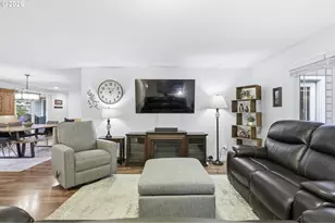 910 NW Hertel St, Hillsboro, OR 97124 - Photo 22