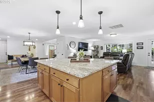 910 NW Hertel St, Hillsboro, OR 97124 - Photo 18