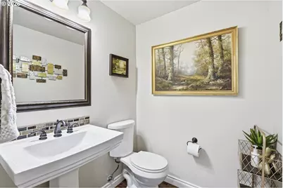 910 NW Hertel St, Hillsboro, OR 97124 - Photo 24