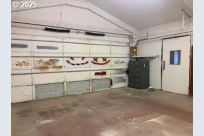 5979 Willis Creek Rd, Winston, OR 97496 - Photo 34