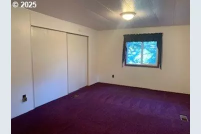 5979 Willis Creek Rd, Winston, OR 97496 - Photo 18