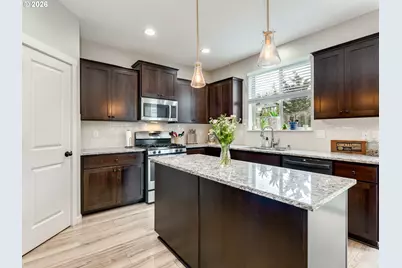 2207 NE Verbena Ln, Camas, WA 98607 - Photo 4