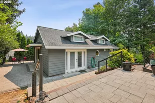 1638 SW Upland Dr, Portland, OR 97221 - Photo 14